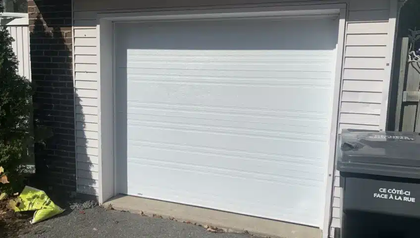 an insulated garage door installed in Laval residential properties