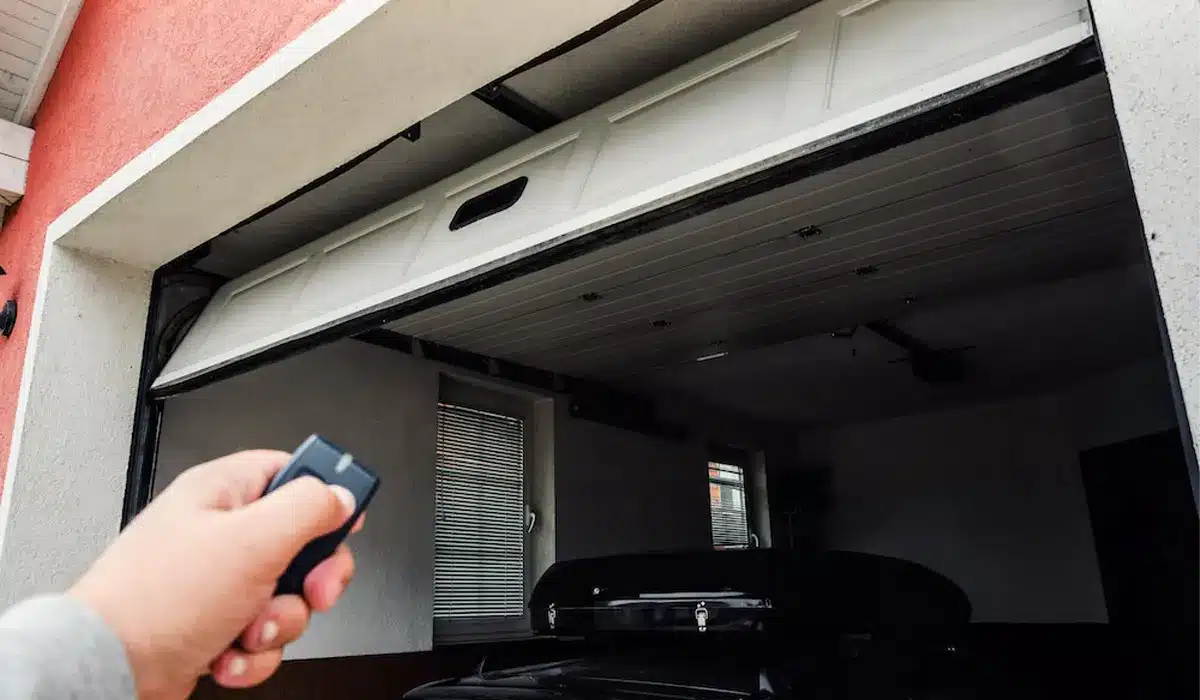 Porte de garage qui grince à l’ouverture