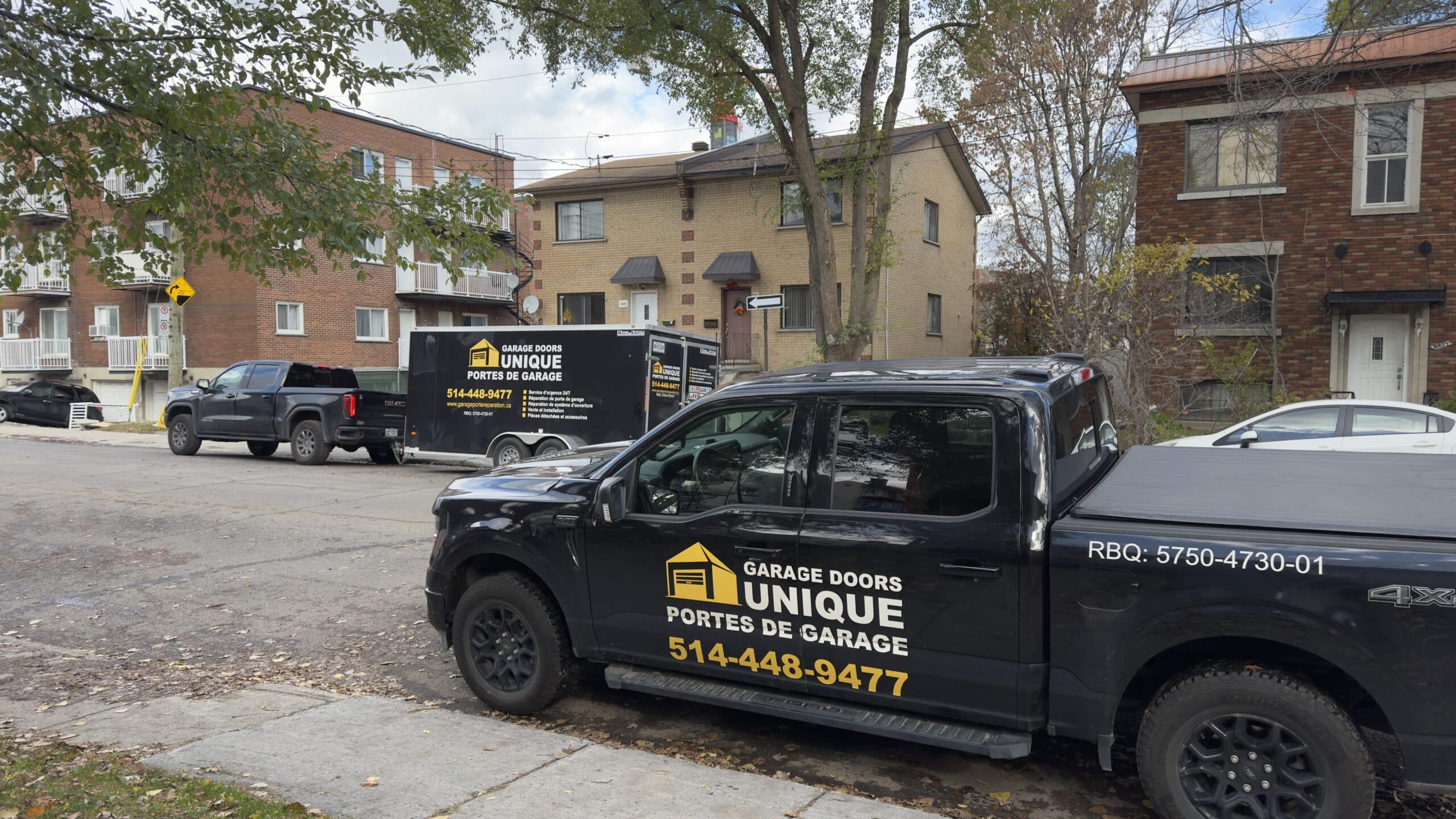 garage door services by unique montreal