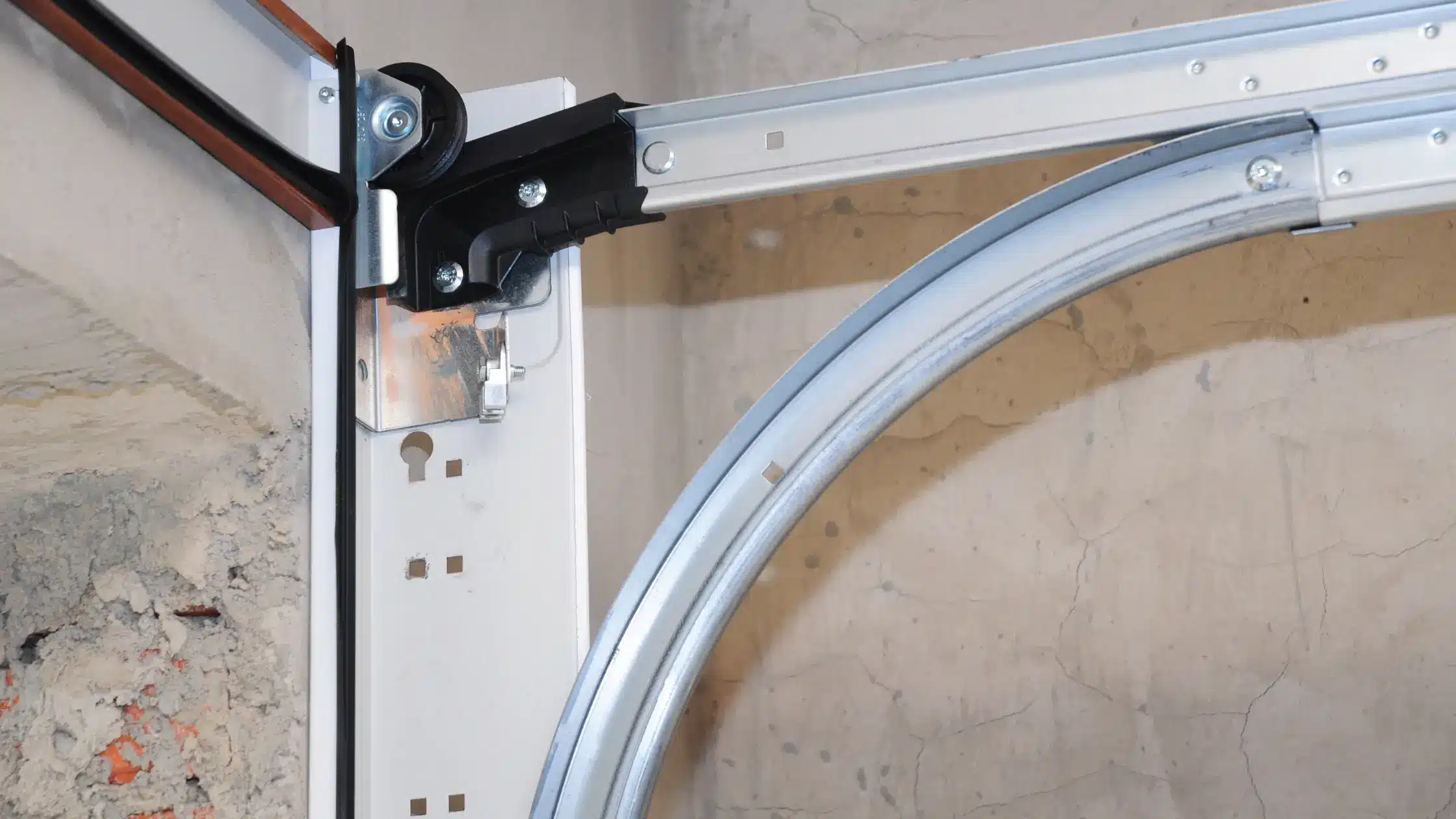 Garage Door Rail Alignment Montreal